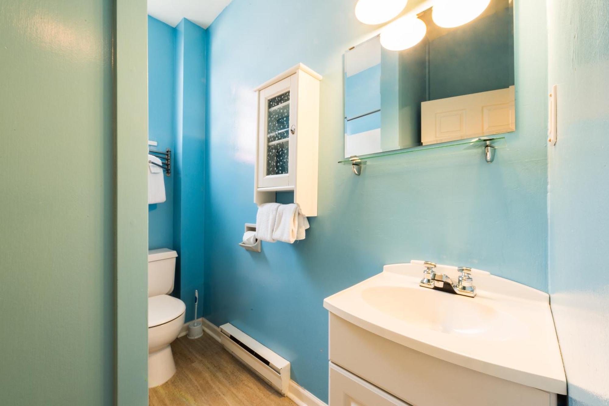 Ocean Island Garden Suites Виктория Номер фото