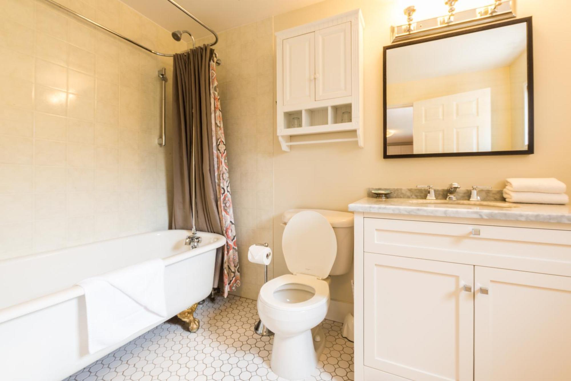 Ocean Island Garden Suites Виктория Номер фото